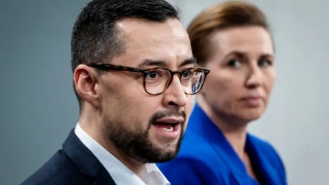 El saliente primer ministro groenlandés, Mute B Egede, impulsó la inédita declaración conjunta de las cinco formaciones políticas más importantes de la isla.