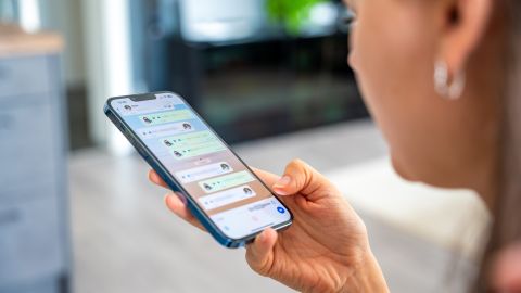 Varios modelos de teléfonos Samsung y iPhone se verán afectados por la decisión de WhatsApp de dejar de brindarles soporte