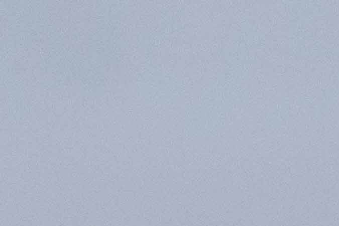 Un soldado vigila su sector en un punto de cruce conocido del río Grande en Brownsville, Texas.