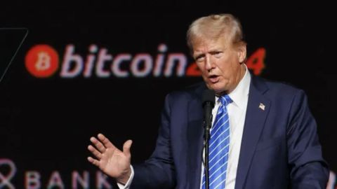 Trump ha cambiado de opinión respecto a las criptomonedas, que en 2021 calificó de "estafa".