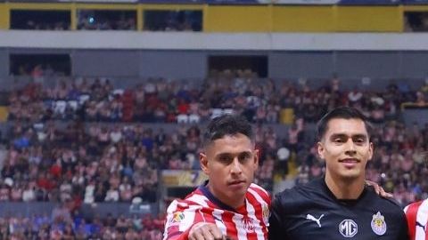 Zapopan, Jalisco, 29 de marzo de 2025. Foto de equipo de Chivas, durante el partido correspondiente a la jornada 13 del torneo Clausura 2025 de la Liga BBVA MX, entre las Chivas Rayadas del Guadalajara y la Máquina Celeste del Cruz Azul, realizado en el estadio Jalisco. Foto: Imago7/ Manlio Contreras