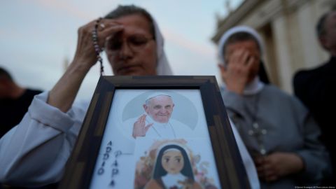 Líderes mundiales confirman asistencia a funeral del papa