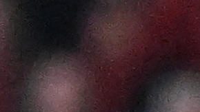 Milan (Italy), 05/04/2025.- AC Milans forward Santiago Gimenez (R) is challenged for the ball by Fiorentinas goalkeeper Davis De Gea during the Italian Serie A soccer match between AC Milan and Fiorentina at the Giuseppe Meazza stadium in Milan, Italy, 05 April 2025. (Italia) EFE/EPA/Daniel Dal Zennaro