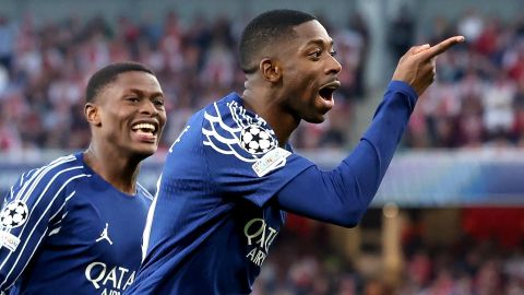 LONDON (United Kingdom), 29/04/2025.- Ousmane Dembele (R) of PSG celebrates after scoring the opening goal during the UEFA Champions League semi-finals, 1st leg soccer match between Arsenal FC and Paris Saint-Germain, in London, Britain, 29 April 2025. (Liga de Campeones, Reino Unido, Londres) EFE/EPA/NEIL HALL