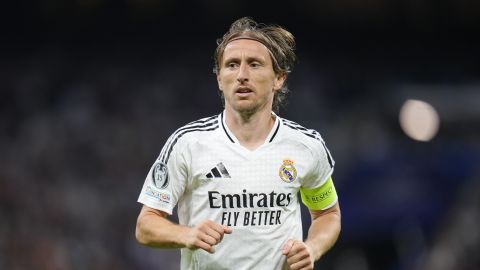 Real Madrid's Luka Modric during the Champions League opening phase soccer match between Real Madrid and Borussia Dortmund at the Santiago Bernabeu stadium in Madrid, Tuesday, Oct. 22, 2024. (AP Photo/Manu Fernandez)