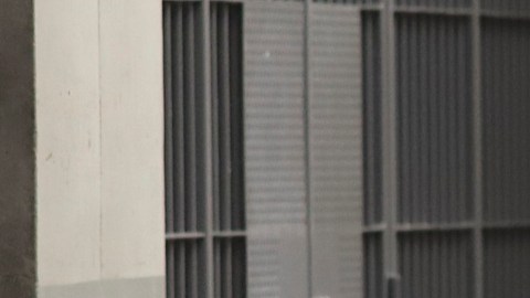 La Administración Trump quiere enviar a más personas a la prisión para terroristas de El Salvador.