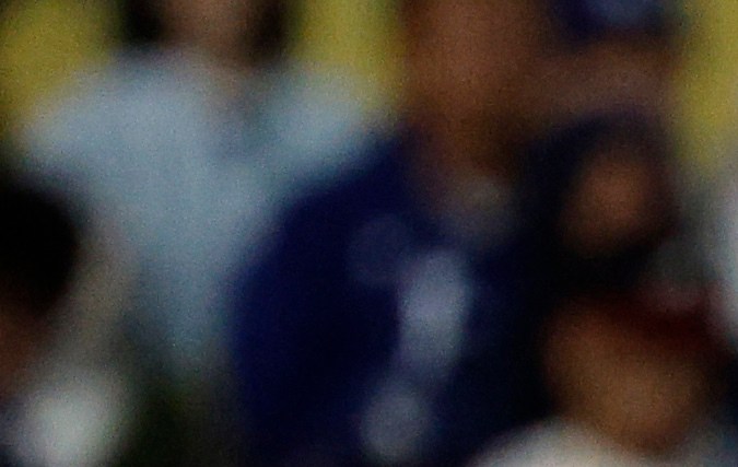 Max Muncy, utilizando un bate tipo "torpedo", conecta doble de dos carreras en la octava entrada para empatar el juego contra Atlanta y quitarse peso de encima luego de una noche difícil para él.