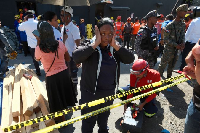 Aumentan a 44 los muertos al desplomarse el techo de una discoteca en Santo Domingo