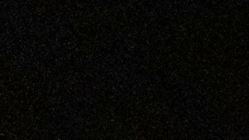 más de mil estructuras se encuentran bajo amenaza directa del fuego, lo que ha llevado a la evacuación de más de 3,000 residentes del área.