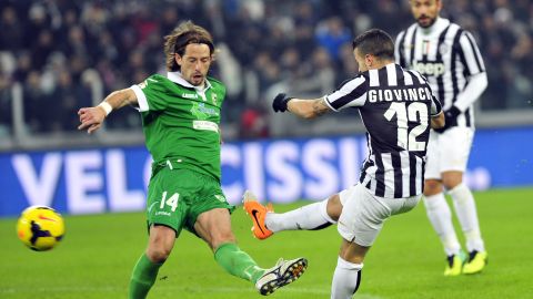 Juventus forward Sebastian Giovinco scores a goal during an Italian Cup soccer match between Juventus and Avellino at the Juventus stadium, in Turin, Italy, Wednesday, Dec. 18, 2013. (AP Photo/Massimo Pinca)