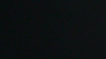 Aleska Génesis queda libre tras retiro de demanda por robo millonario