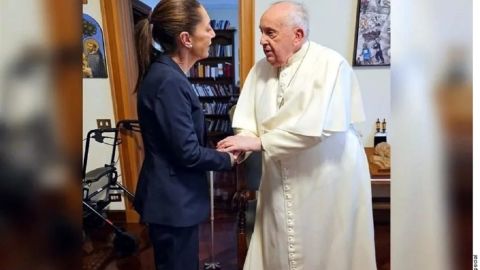 Sheinbaum lamenta la muerte del papa Francisco y lo recuerda como un "humanista que optó por los pobres"