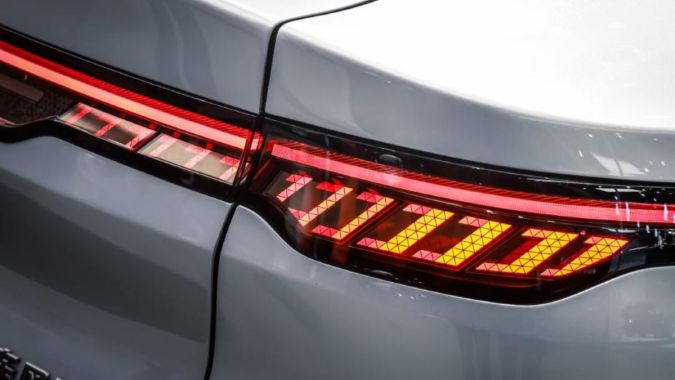 Detalles del Nissan N7