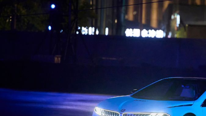 El BMW Vision Driving Experience, que brilla en la oscuridad