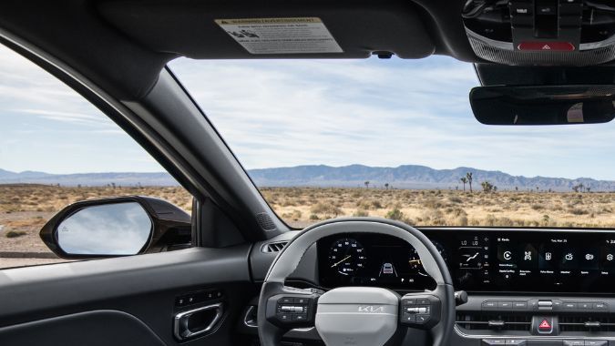 El interior del Kia K4 Hatchback