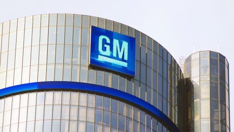 GM anuncia recorte en plantilla de empleados por ajuste de producción