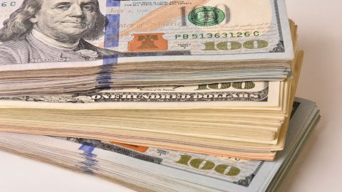 Ganar $100,000 dólares ya no es suficiente para vivir en EE.UU.