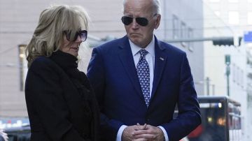 Joe Biden, expresidente estadounidense, y su esposa Jill