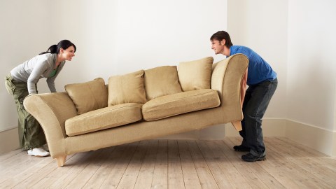 Moviendo muebles ganan lotería