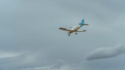 La NTSB y la Administración Federal de Aviación (FAA) lideran la investigación para determinar las causas del fatal accidente