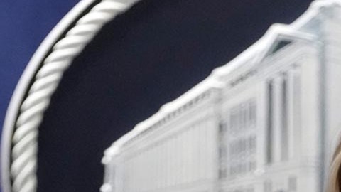 Pam Bondi, fiscal general