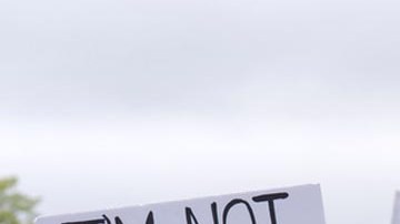 Simpatizantes del movimiento “Manos Fuera”