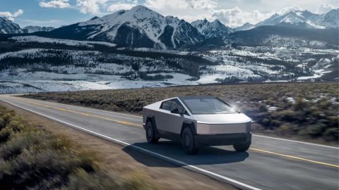Sale a la luz la Tesla Cybertruck Long Range