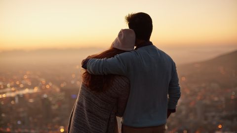 Estos signos pueden saltar de la amistad al amor.