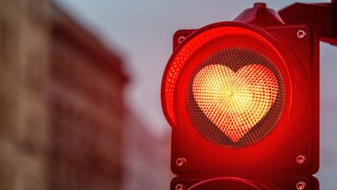 En el amor, Aries debe conducirse con precaución con algunos signos.