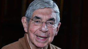 EE.UU. revoca la visa al Premio Nobel de la Paz Oscar Arias