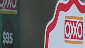 La propuesta busca financiar la agenda interna del presidente Trump en su política migratoria.