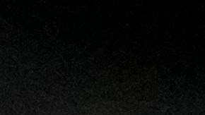 La corte de apelaciones detuvo el proceso que habría declarado al gobierno en desacato por los vuelos de deportados a El Salvador.