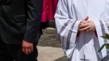 Los últimos en acompañar a Francisco en su viaje final fueron los desheredados de la sociedad.