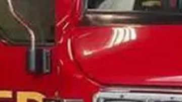 La Fiscalía del Condado de Clay anunció el domingo cargos contra Shanetta Bossell, de 38 años, en relación con la muerte de Hoffman.