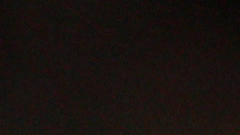 Una vez elegido, el nuevo Papa selecciona su nombre oficial y se presenta ante el mundo desde el balcón central de la Basílica de San Pedro.