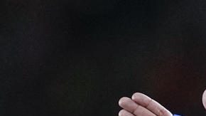 BARCELONA, 30/04/2025.- El delantero brasileño del Barcelona Raphinha durante el encuentro correspondiente a la ida de las semifinales de la Liga de Campeones que disputan hoy miércoles FC Barcelona e Inter en el estadio Olímpico Lluis Company, en Barcelona. EFE/ Siu Wu