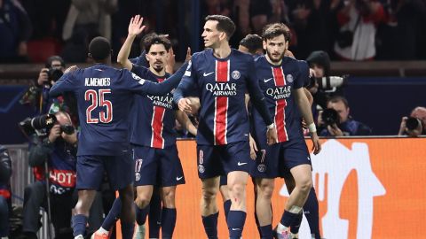 PARIS (France), 07/05/2025.- Players of PSG celebrate the 2-0 goal during the UEFA Champions League semi-finals 2nd leg soccer match between Paris Saint-Germain and Arsenal FC, in Paris, France, 07 May 2025. (Liga de Campeones, Francia) EFE/EPA/CHRISTOPHE PETIT TESSON