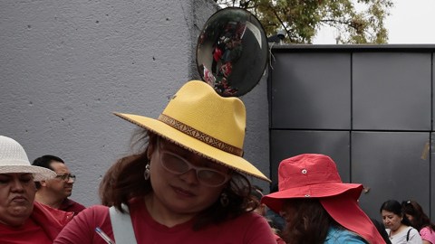 Conflicto entre Sheinbaum y maestros escala con amenaza de "boicot" a elección judicial del próximo domingo