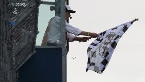 MIAMI GARDENS (United States), 05/05/2025.- McLaren driver Oscar Piastri of Australia wins the Formula 1 Miami Grand Prix at the Miami International Autodrome in Miami Gardens, Florida, USA, 04 May 2025. (Fórmula Uno) EFE/EPA/SHAWN THEW
