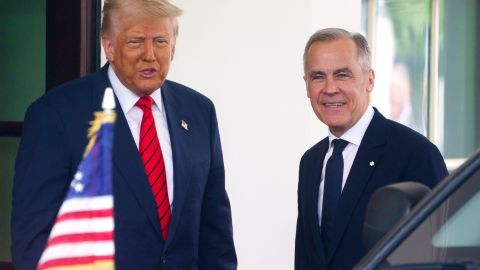 "Canadá nunca estará en venta": el primer ministro Mark Carney rechaza con firmeza en su primer encuentro con Trump la idea de que su país sea el estado 51 de EE.UU.