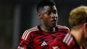 Inter Miami forward Lionel Messi, frot right, moves the ball past the New York Red Bulls defense during the second half of an MLS soccer match Saturday, May 3, 2025, in Fort Lauderdale, Fla. (AP Photo/Michael Laughlin)