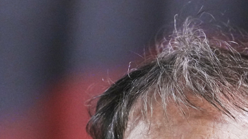 Ciudad de México, 10 de mayo de 2025. Guillermo Almada, Director Técnico, durante el partido correspondiente a la vuelta de los Cuartos de Final del torneo Clausura 2025 de la Liga BBVA MX, entre las Águilas del América y los Tuzos del Pachuca, realizado en el estadio Ciudad de los Deportes. Foto: Imago7/ Manlio Contreras