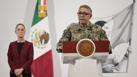 México confirma que piloto de puerto estadounidense era quien manejaba el Buque Escuela Cuauhtémoc al momento del accidente