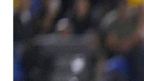 Goalkeeper Kevin Mier of Mexico's Cruz Azul, left, catches the ball past Erick Sanchez of Mexico's America during a CONCACAF Champions Cup first leg quarterfinal soccer match in Mexico City, Tuesday, April 1, 2025. (AP Photo/Eduardo Verdugo)