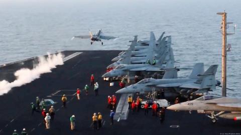 Un segundo avión de combate de EE.UU. cae al Mar Rojo