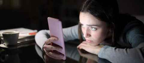 Los usuarios de X piden cada vez más a Grok que verifique la información. Pero no todas las respuestas de los chatbots de IA son confiables, según investigaciones.