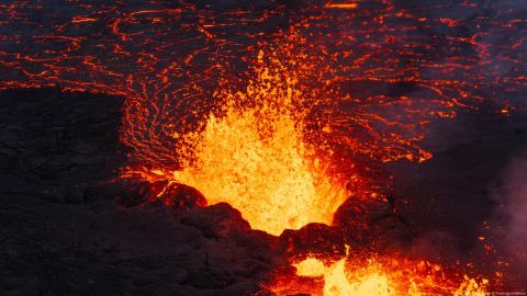 Las lavas hawaianas revelaron que enormes volúmenes de material del manto transportaron oro y otros metales desde 2.900 kilómetros de profundidad.
