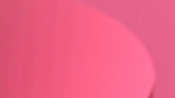 VERRES (Italy), 31/05/2025.- Mexican rider Isaac Del Toro Romero of Uae Team Emirates Xrg wearing the overall leader's pink jersey, on the signing in podium ahead the departure 20th stage of the Giro d'Italia cycling race over 205 km from Verres to Sestriere, 31 May 2025. (Ciclismo, Italia) EFE/EPA/LUCA ZENNARO