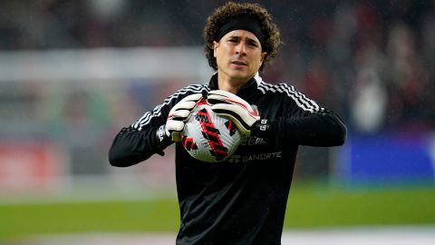 Mexico's Guillermo Ochoa works out prior to a FIFA World Cup qualifying soccer match between Mexico and the United States, Friday, Nov. 12, 2021, in Cincinnati. The U.S. won 2-0. (AP Photo/Julio Cortez)