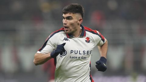 Vásquez ya aseguró la permanencia con el Genoa.